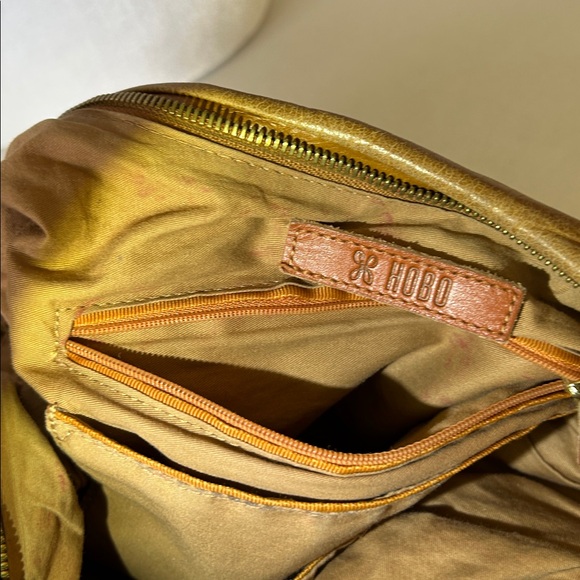 HOBO AVON LEATHER SIDE POCKET BROWN SHOULDER BAG - Picture 8 of 14
